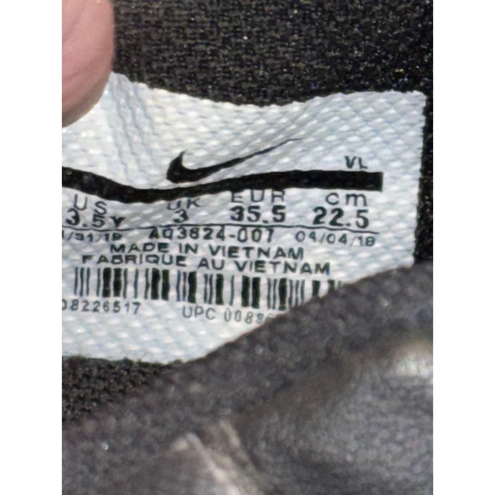 Nike Tiempo Legend 7 Academy IC Ronaldinho 10R Black Gum AQ3824-007 Kids 3.5Y